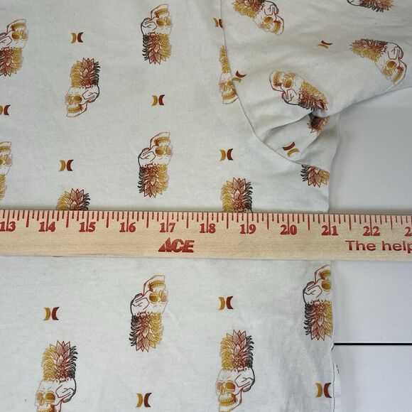 Men's Hurley Pineapple Skulls All Over Print‎ White Short Sleeve T-Shirt Sz Lg - Picture 5 of 8
